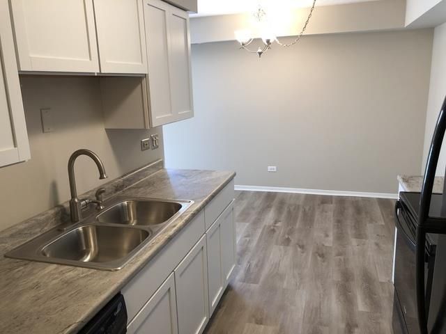 905 CASEY Court 6, Schaumburg, IL 60173