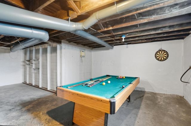 64 Commerce Street, Lockbourne, OH 43137