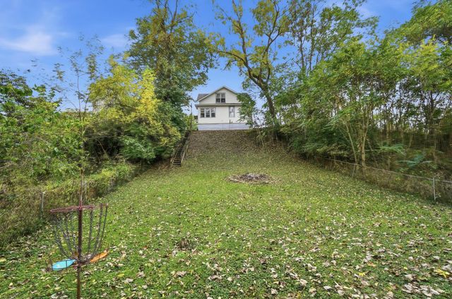 64 Commerce Street, Lockbourne, OH 43137