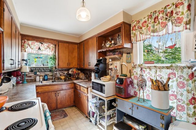 64 Commerce Street, Lockbourne, OH 43137