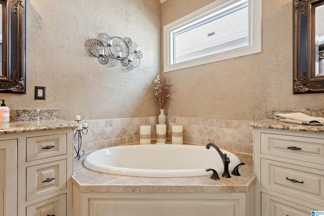 2217 STERLING RIDGE CIRCLE, Vestavia Hills, AL 35216