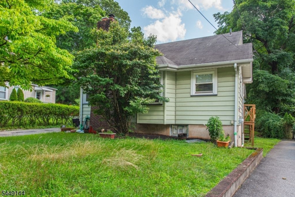 98 Westville Ave, Caldwell Boro Twp., NJ 07006 — photo 3