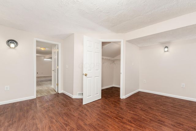 12870 Pacer Drive, Pickerington, OH 43147