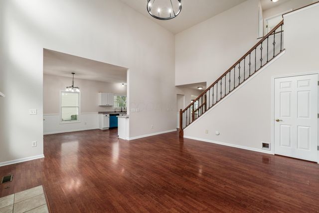 12870 Pacer Drive, Pickerington, OH 43147