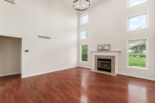 12870 Pacer Drive, Pickerington, OH 43147