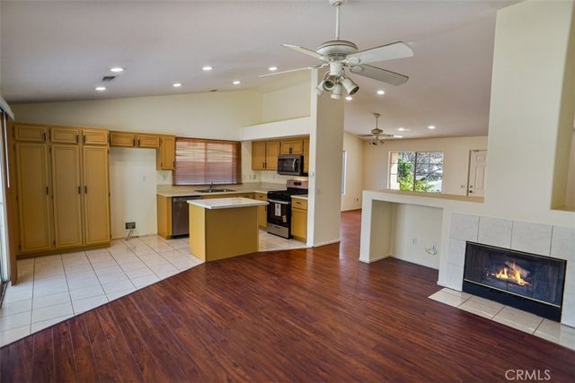 19711 Skyview Court, Canyon Country, CA 91351