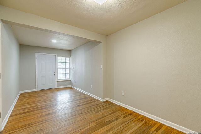 462 Trudell, San Antonio, TX 78213