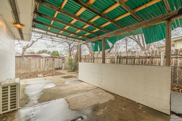 462 Trudell, San Antonio, TX 78213