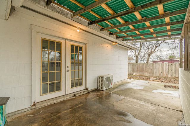 462 Trudell, San Antonio, TX 78213