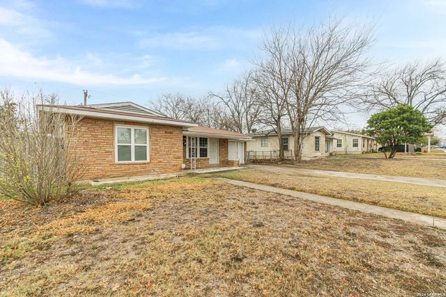 462 Trudell, San Antonio, TX 78213