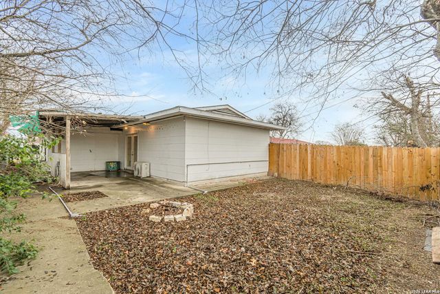 462 Trudell, San Antonio, TX 78213