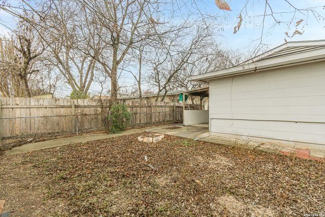 462 Trudell, San Antonio, TX 78213