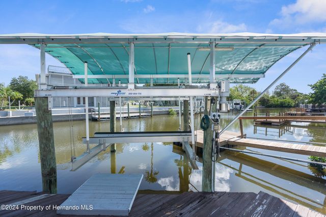 7637 Hatteras Drive, Hudson, FL 34667