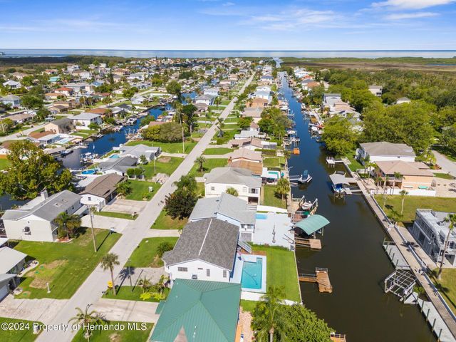 7637 Hatteras Drive, Hudson, FL 34667