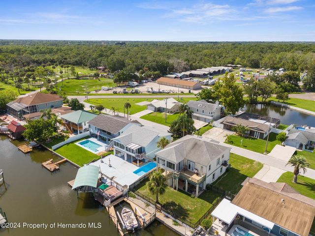 7637 Hatteras Drive, Hudson, FL 34667