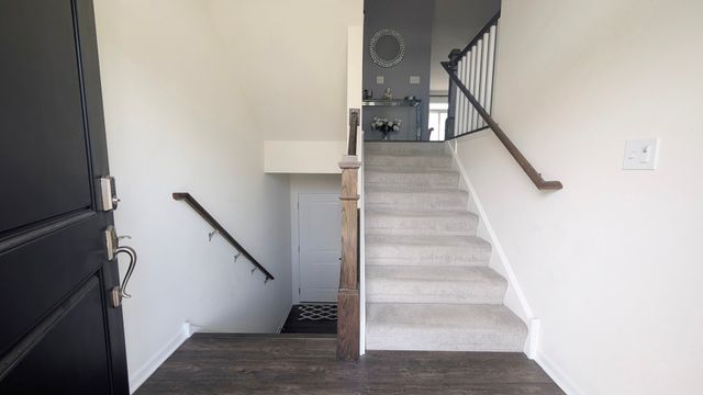 29W730 Cambridge Court 730, Warrenville, IL 60555