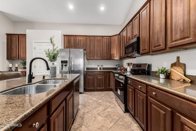 17845 W HEARN Road, Surprise, AZ 85388