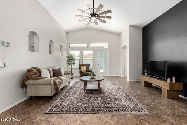 17845 W HEARN Road, Surprise, AZ 85388