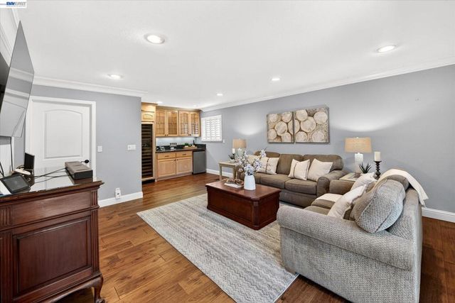 3026 Ferndale Ct, Pleasanton, CA 94588