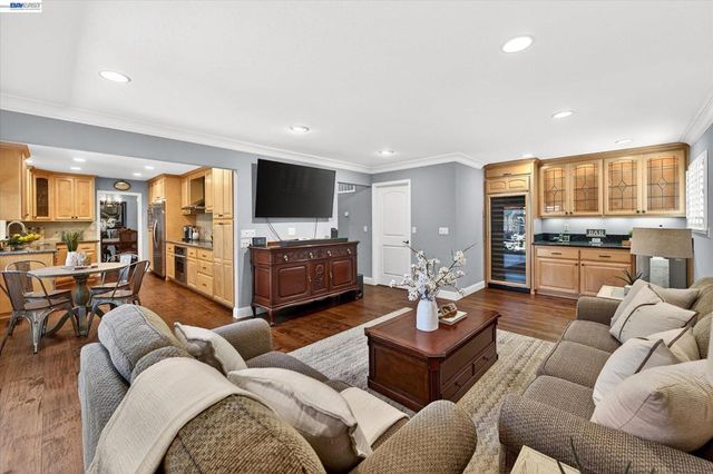 3026 Ferndale Ct, Pleasanton, CA 94588