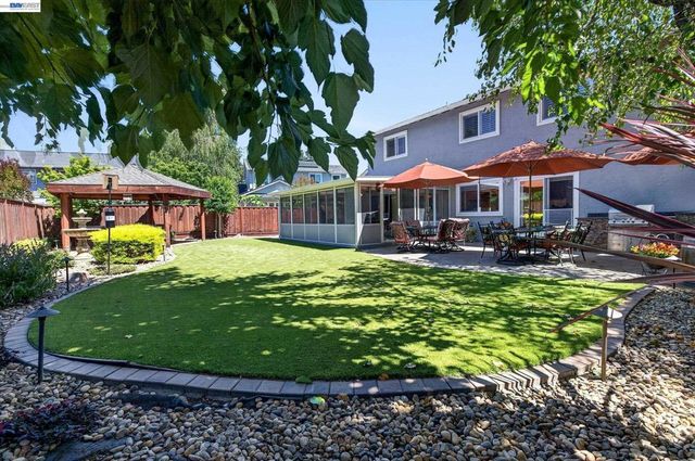 3026 Ferndale Ct, Pleasanton, CA 94588