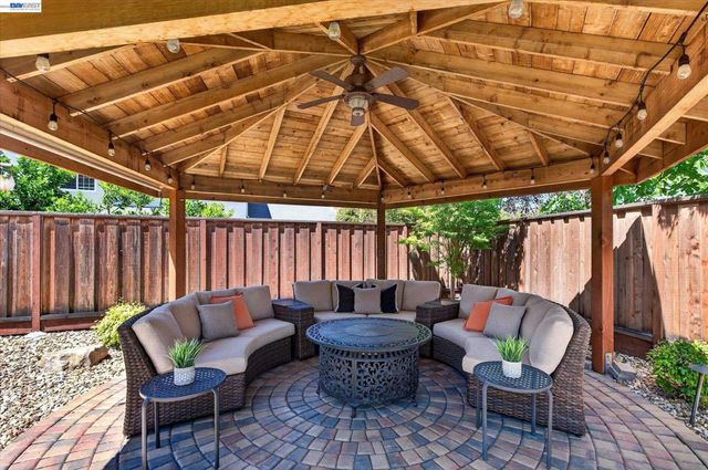 3026 Ferndale Ct, Pleasanton, CA 94588