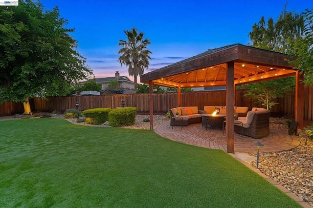 3026 Ferndale Ct, Pleasanton, CA 94588
