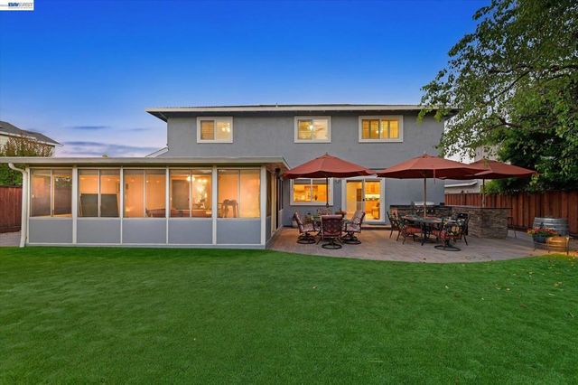3026 Ferndale Ct, Pleasanton, CA 94588