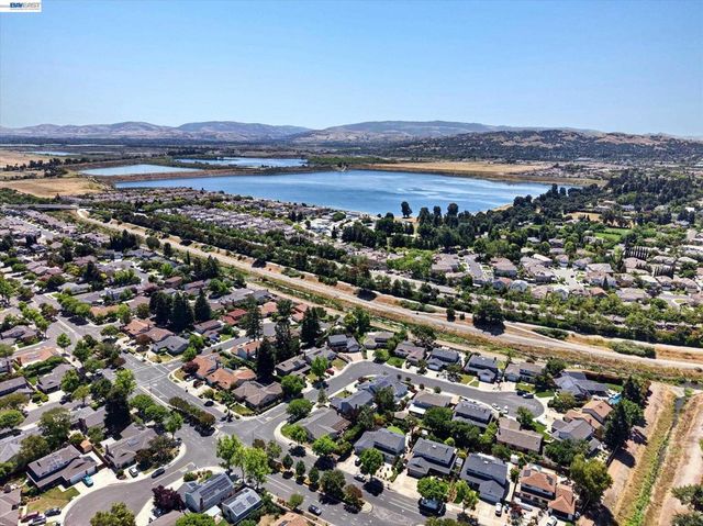 3026 Ferndale Ct, Pleasanton, CA 94588