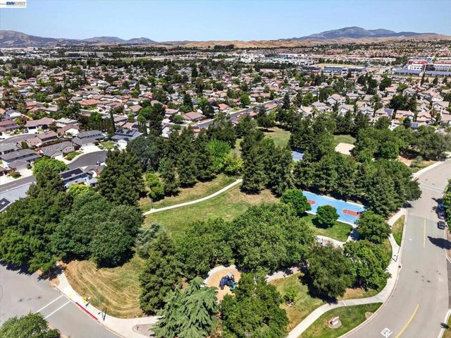 3026 Ferndale Ct, Pleasanton, CA 94588