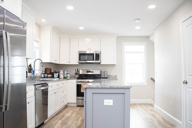 152 W Main St A, Millbury, MA 01527