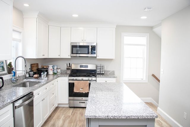 152 W Main St A, Millbury, MA 01527