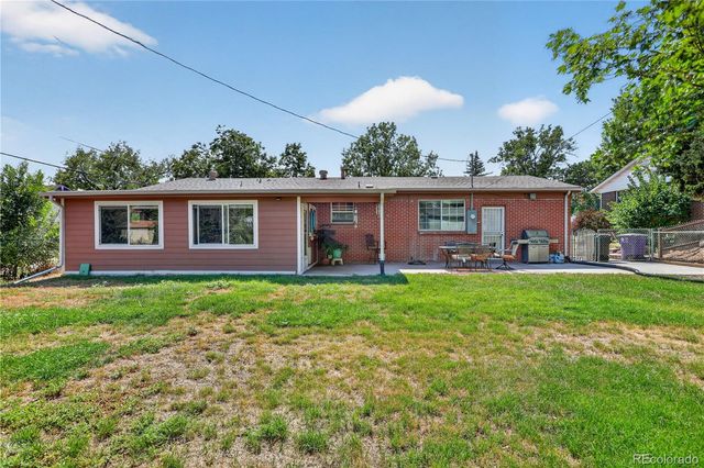 4977 S Perry Street, Littleton, CO 80123