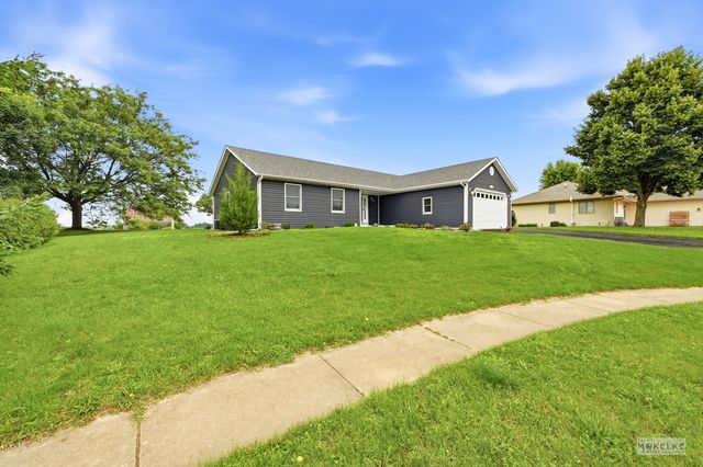 527 Cheshire Court, Yorkville, IL 60560