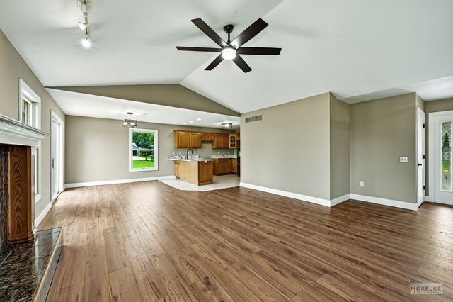 527 Cheshire Court, Yorkville, IL 60560