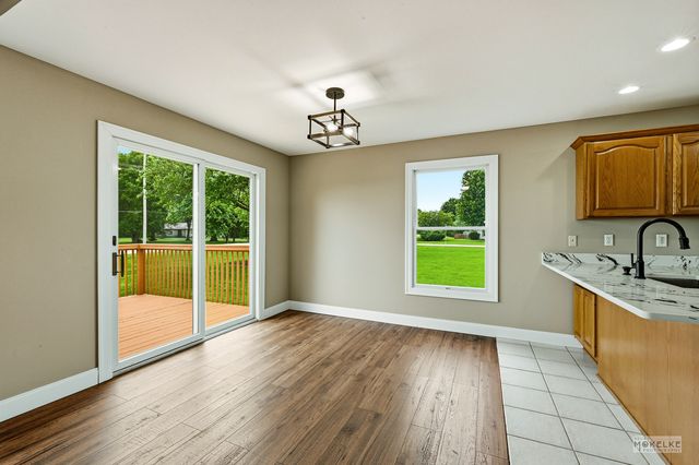 527 Cheshire Court, Yorkville, IL 60560