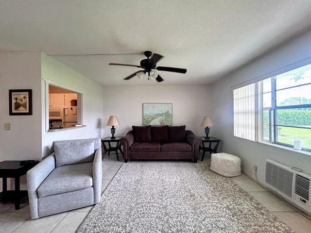 680 W Horizons W W 103, Boynton Beach, FL 33435