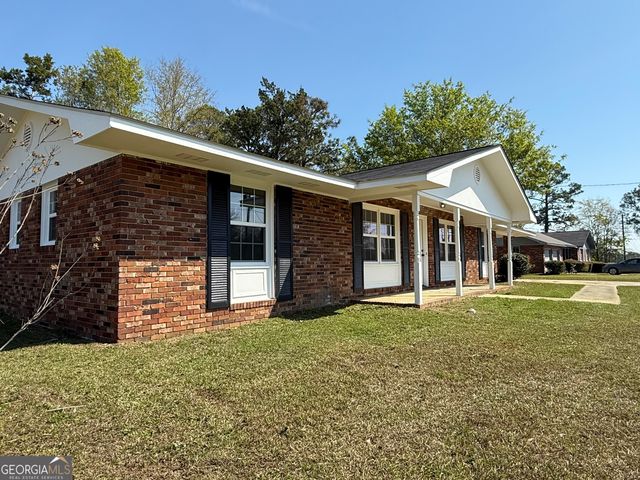 1700 N Maple Drive, Vidalia, GA 30474