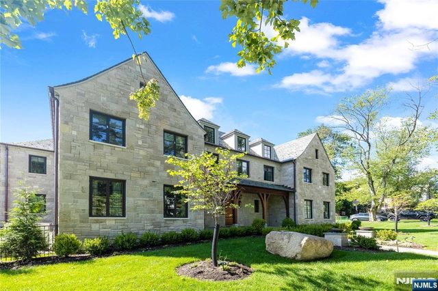 548 Sylvan Place, Haworth, NJ 07641