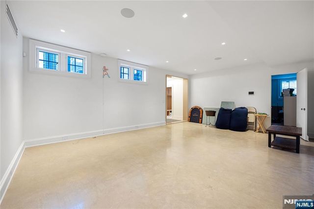 548 Sylvan Place, Haworth, NJ 07641