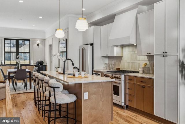 1635 S 5TH ST, Philadelphia, PA 19148