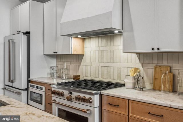 1635 S 5TH ST, Philadelphia, PA 19148