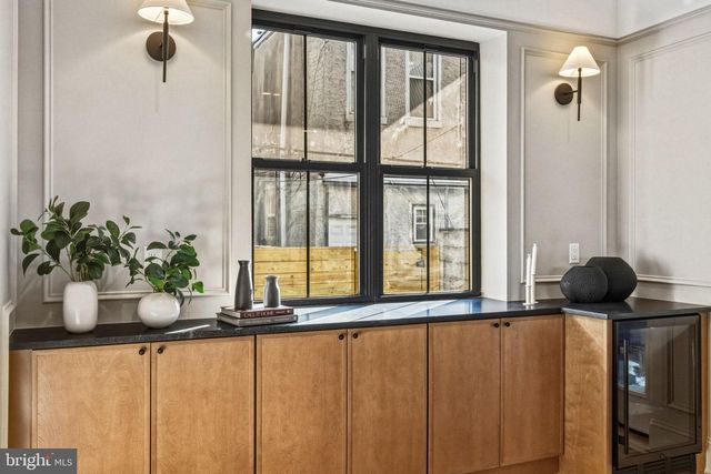 1635 S 5TH ST, Philadelphia, PA 19148