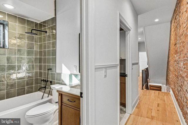 1635 S 5TH ST, Philadelphia, PA 19148