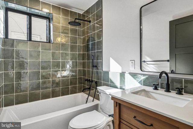 1635 S 5TH ST, Philadelphia, PA 19148