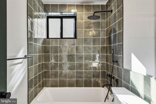 1635 S 5TH ST, Philadelphia, PA 19148