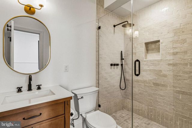 1635 S 5TH ST, Philadelphia, PA 19148