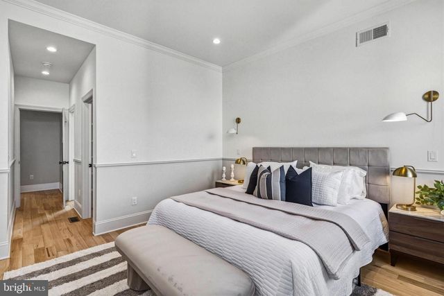 1635 S 5TH ST, Philadelphia, PA 19148