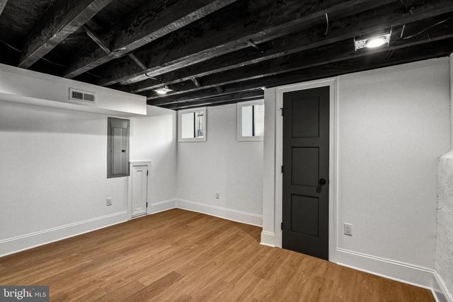 1635 S 5TH ST, Philadelphia, PA 19148