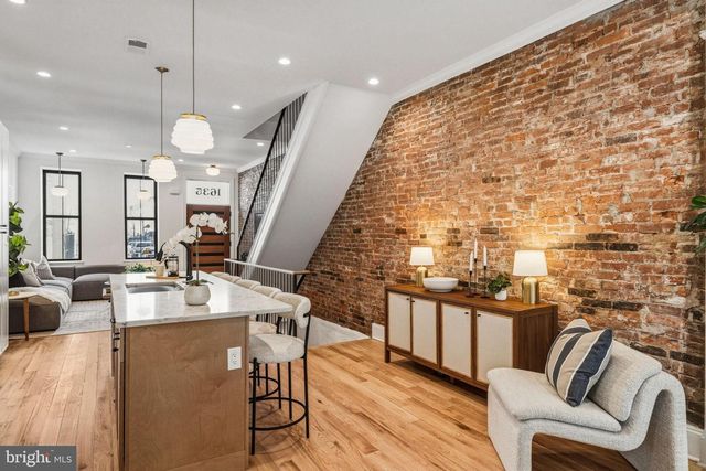 1635 S 5TH ST, Philadelphia, PA 19148